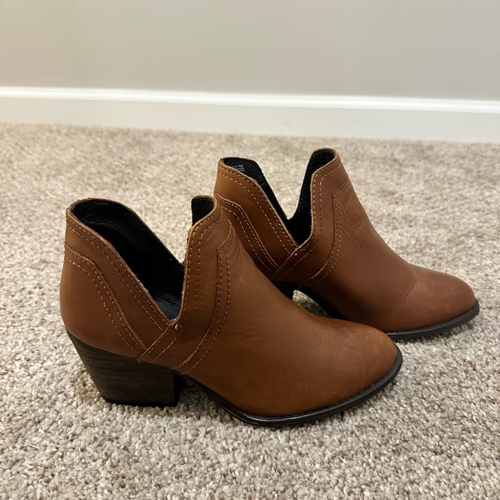 Steve Madden heeled booties